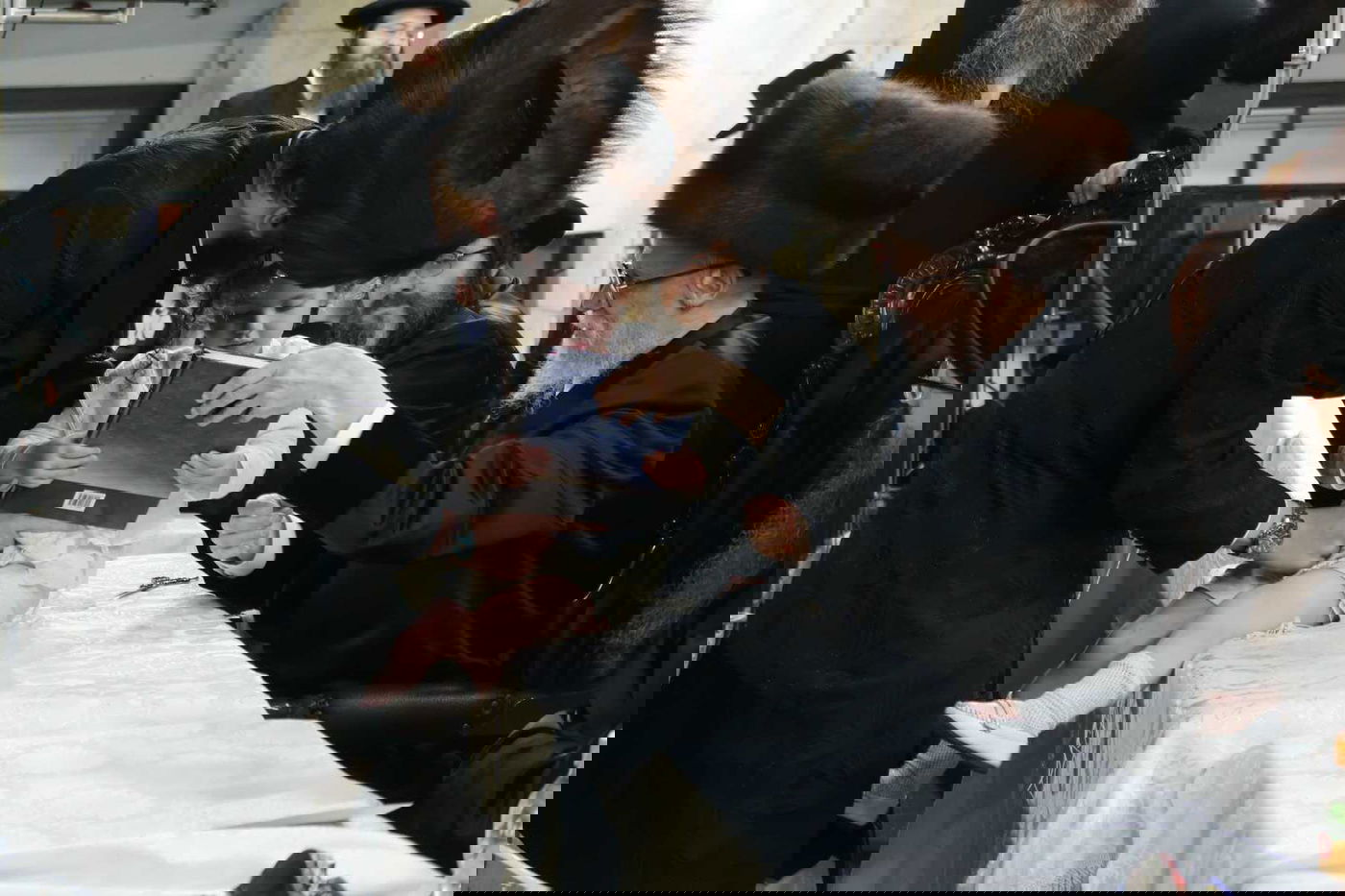 ל"ג בעומר בחצה"ק סערט ויז'ניץ