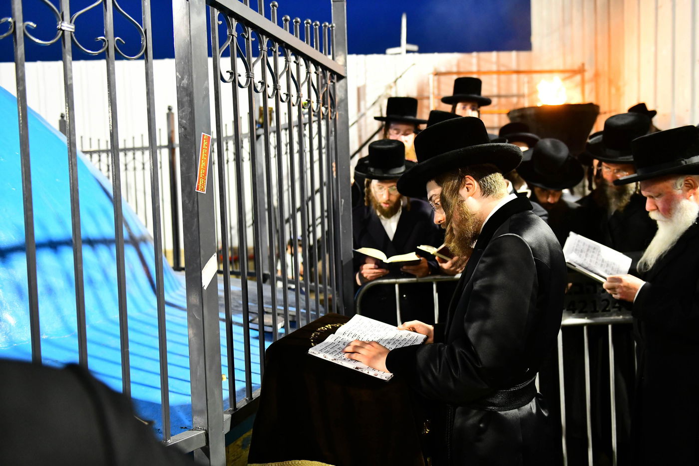 האדמו"ר מסאדיגורה באתרא קדישא מירון