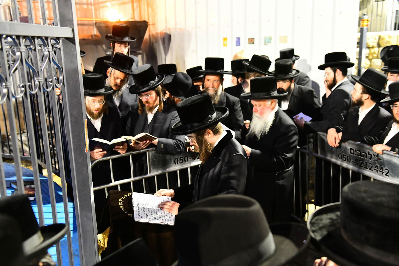 האדמו"ר מסאדיגורה באתרא קדישא מירון