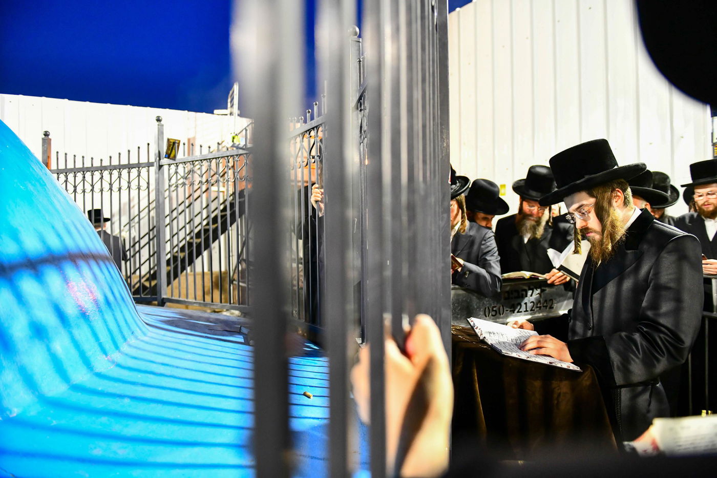 האדמו"ר מסאדיגורה באתרא קדישא מירון