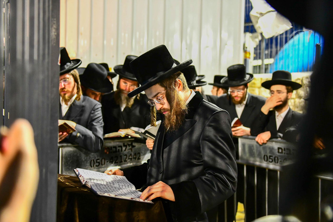 האדמו"ר מסאדיגורה באתרא קדישא מירון