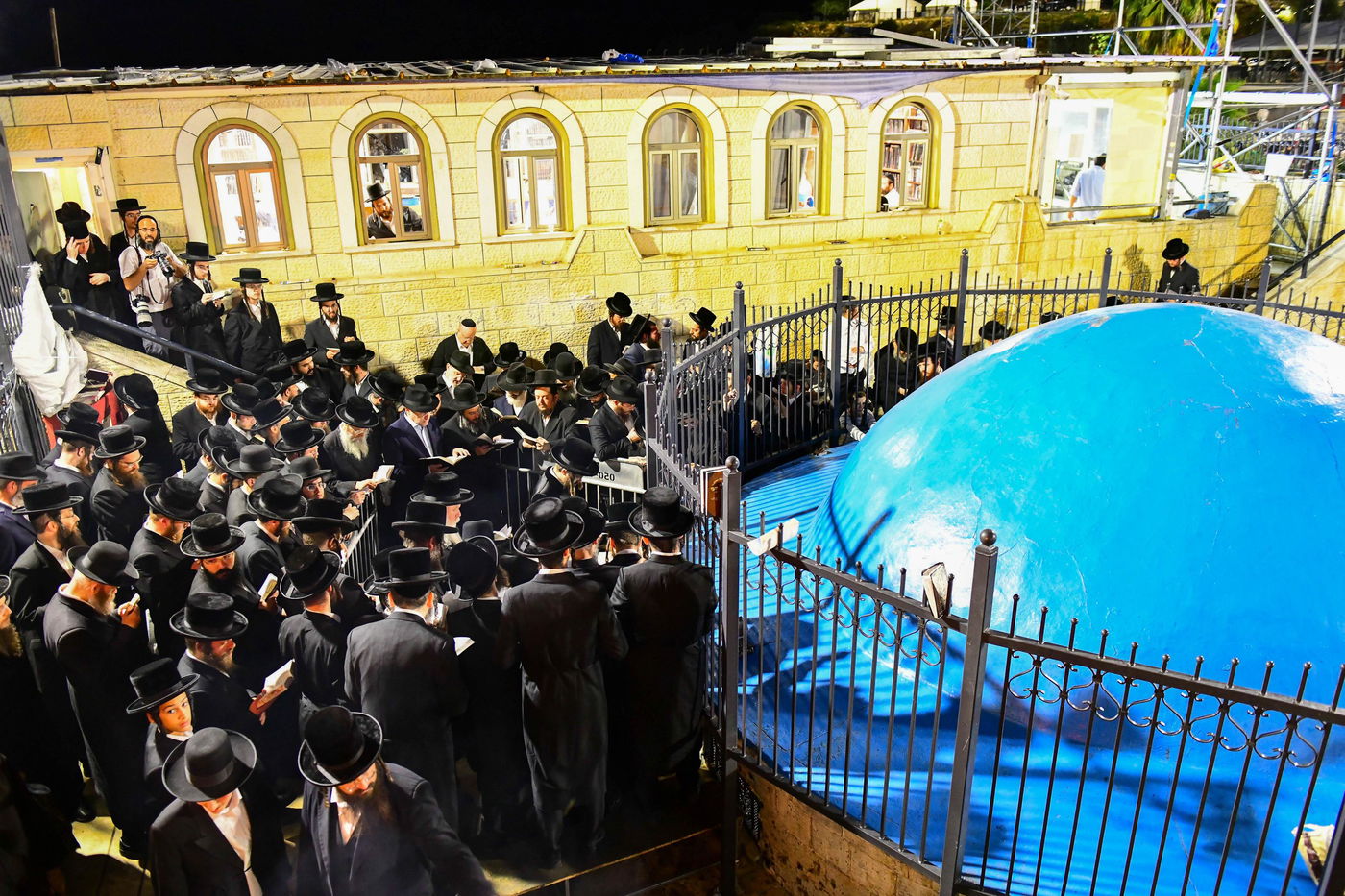 האדמו"ר מסאדיגורה באתרא קדישא מירון