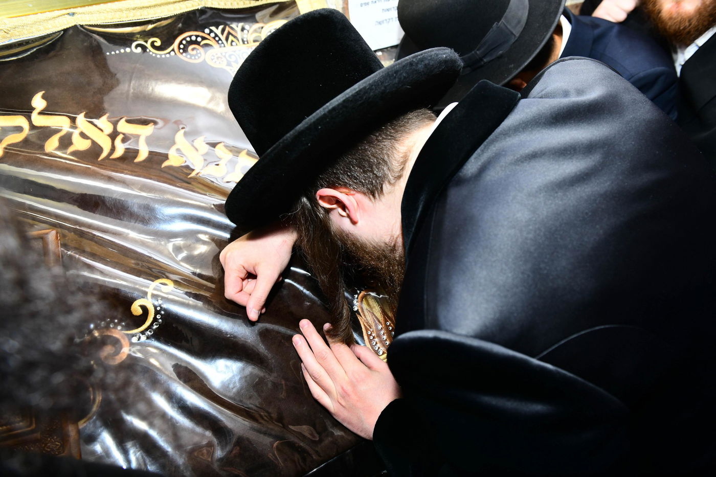 האדמו"ר מסאדיגורה באתרא קדישא מירון