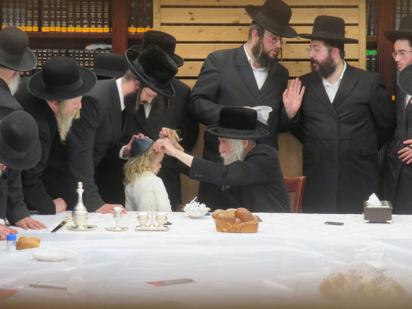 ל"ג בעומר בחצה"ק סטריקוב