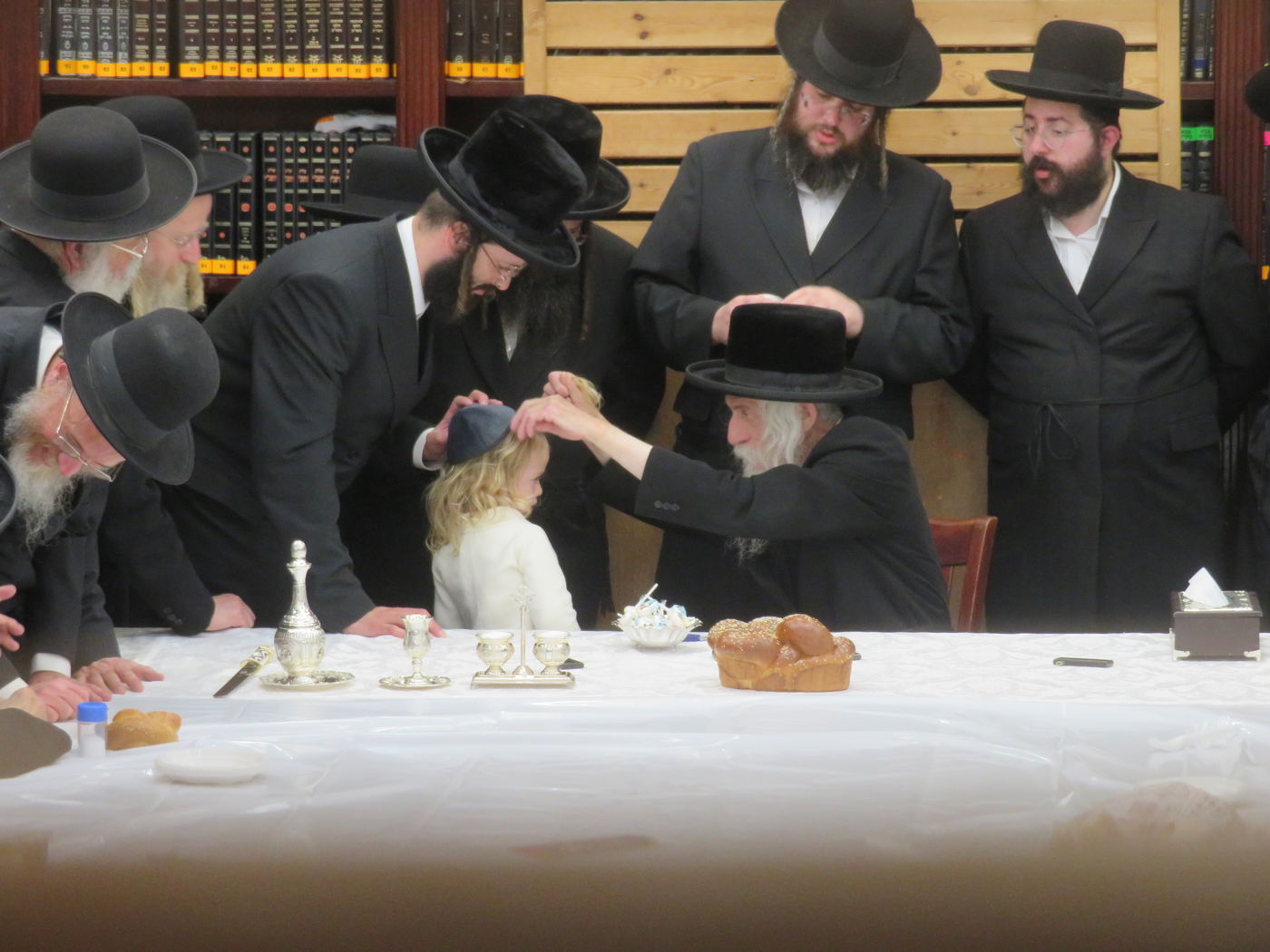 ל"ג בעומר בחצה"ק סטריקוב