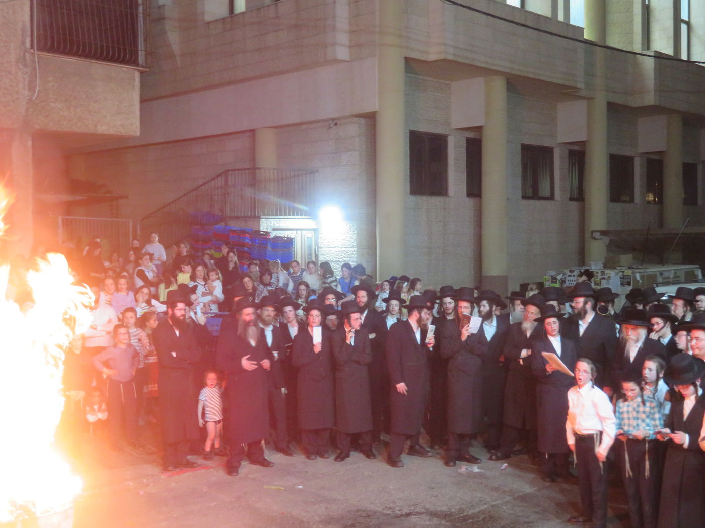 ל"ג בעומר בחצה"ק סטריקוב