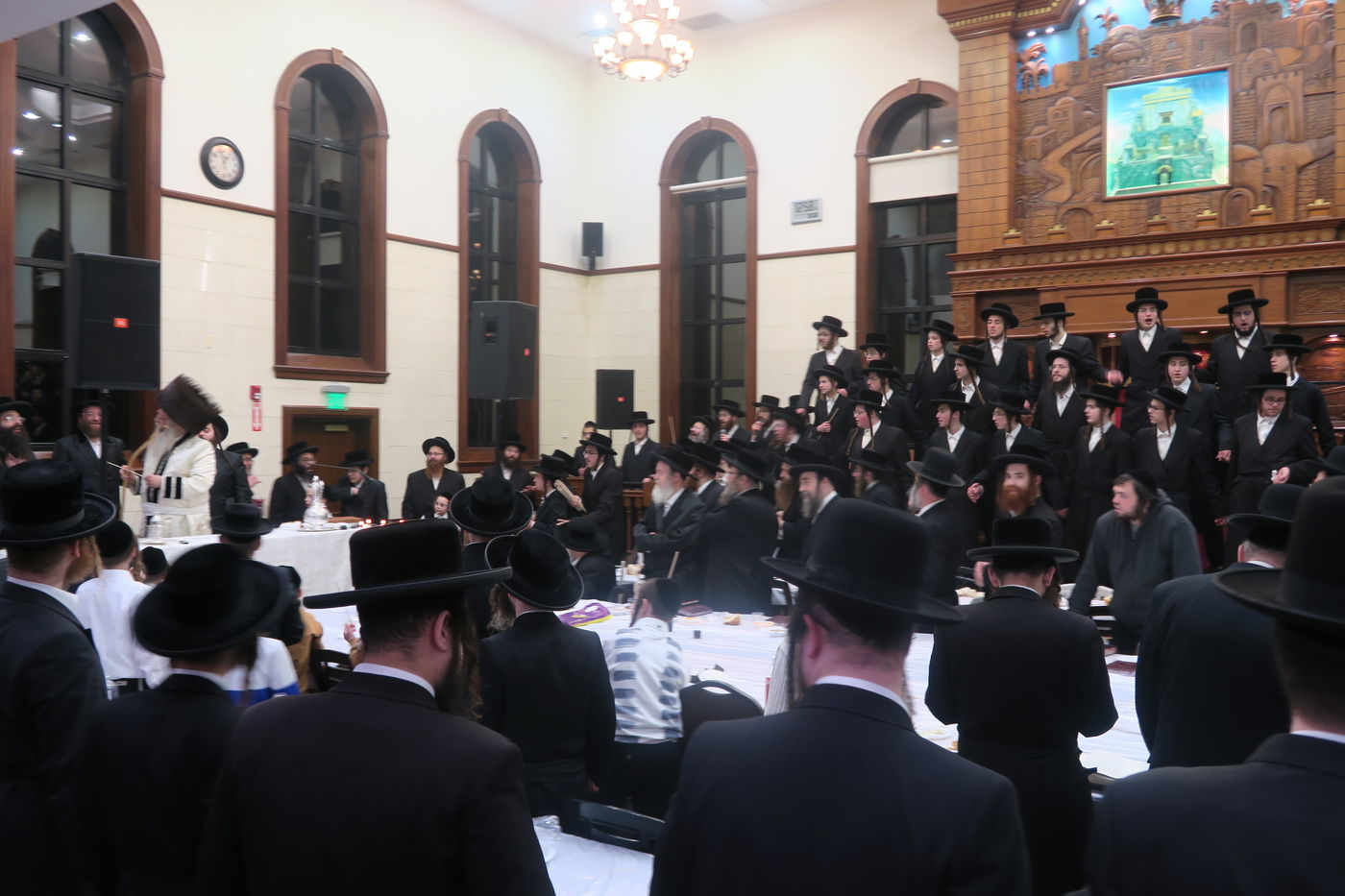 ל"ג בעומר בחצה"ק ניקלשבורג