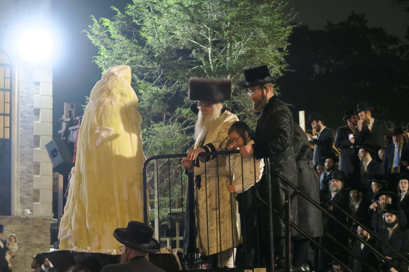 ל"ג בעומר בחצה"ק ניקלשבורג