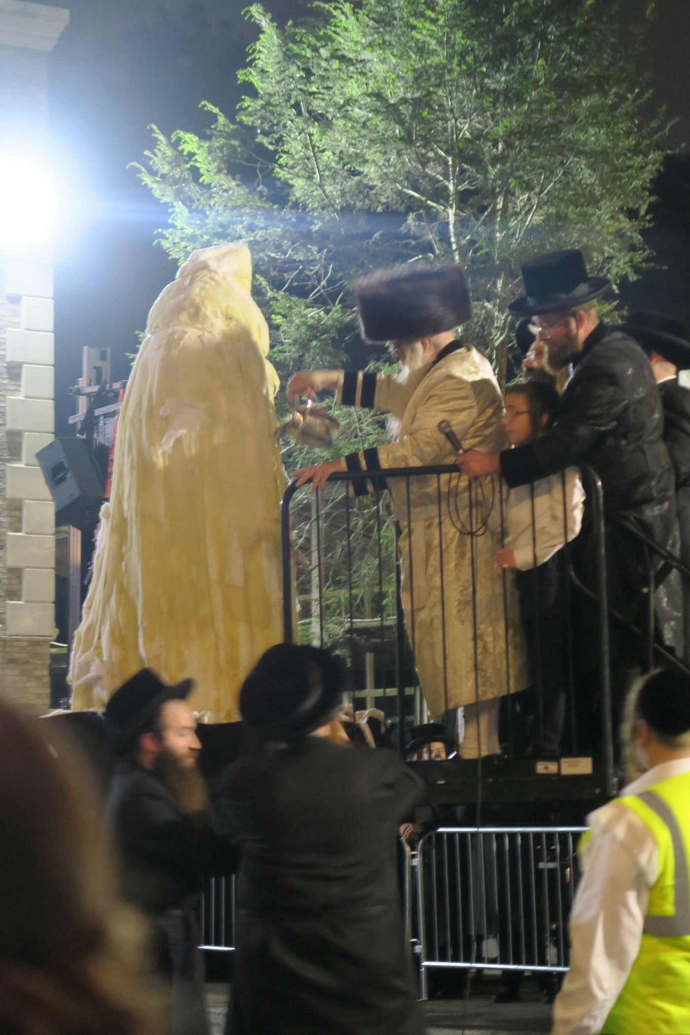 ל"ג בעומר בחצה"ק ניקלשבורג