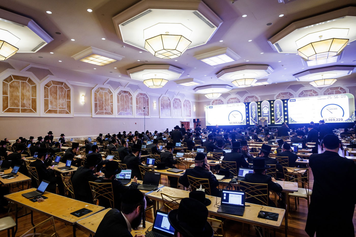 מגבית 'פתיחת שערים באבוב-45