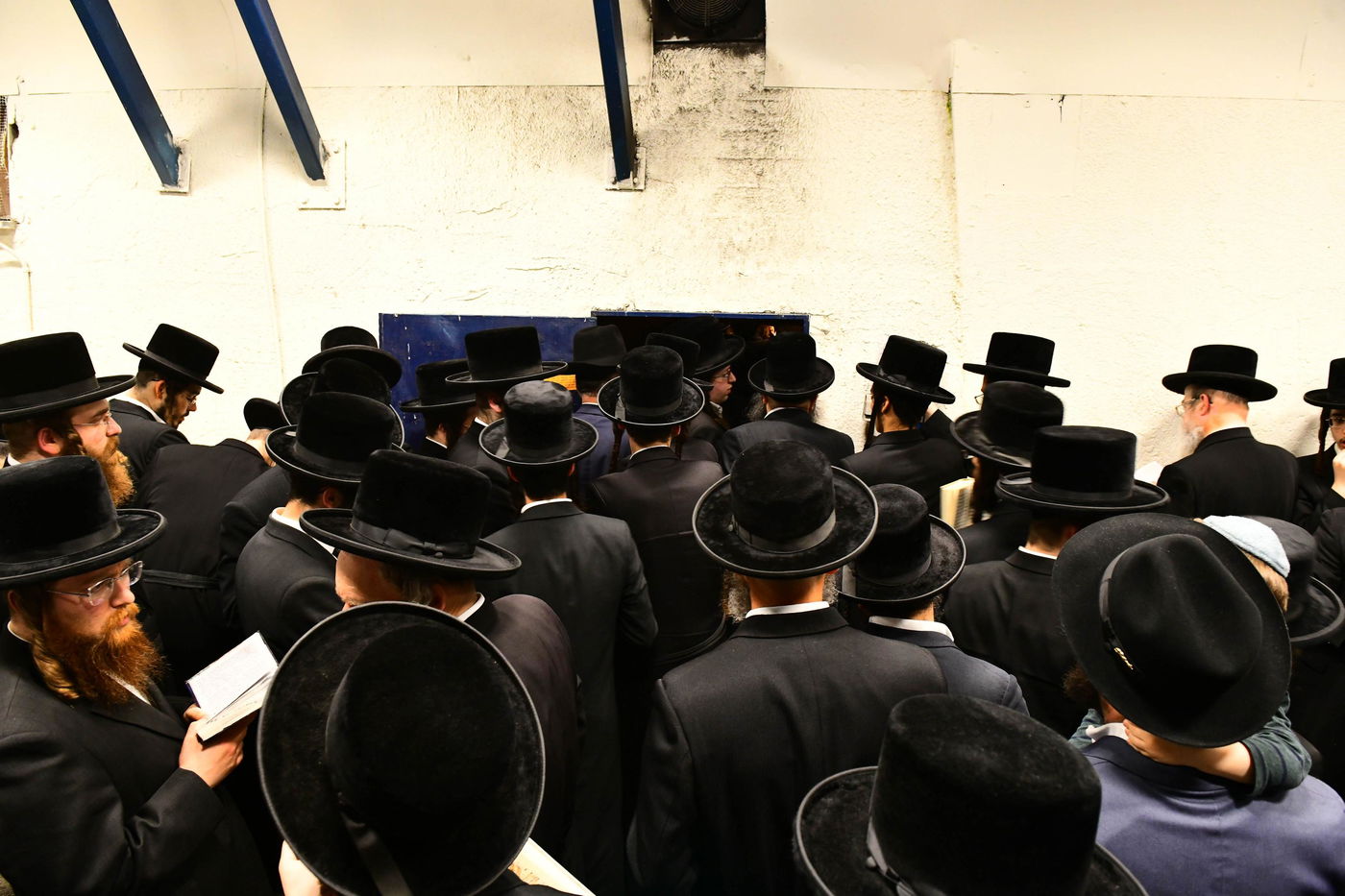 האדמו"ר מנדבורנה במירון