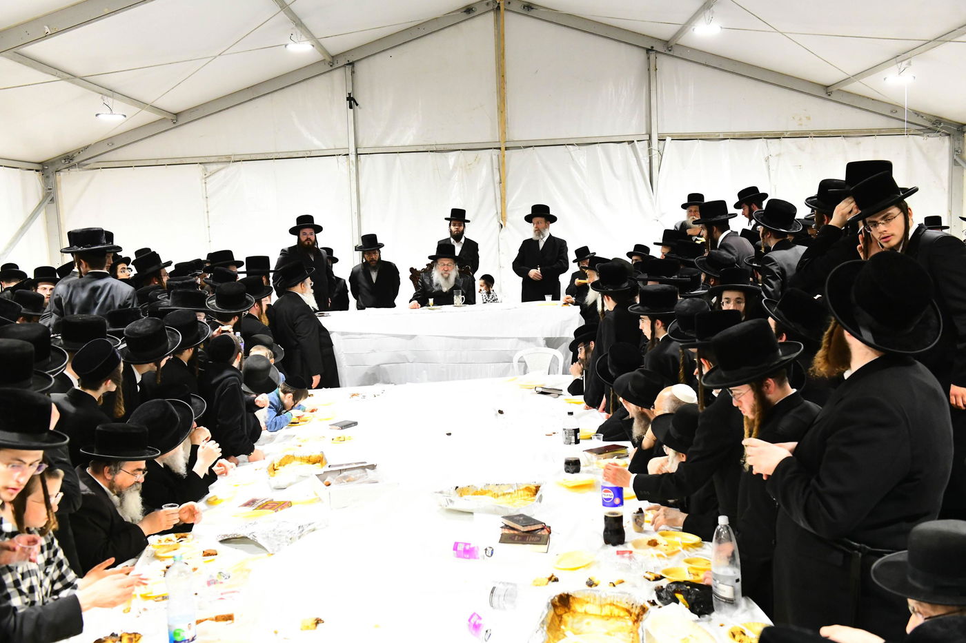 האדמו"ר מנדבורנה במירון