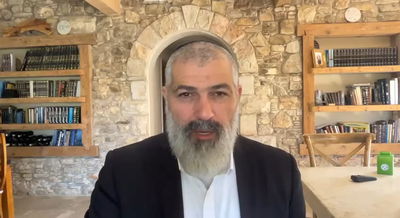 צבי יחזקאלי בפינה על פרשות בהר בחוקותי • צפו