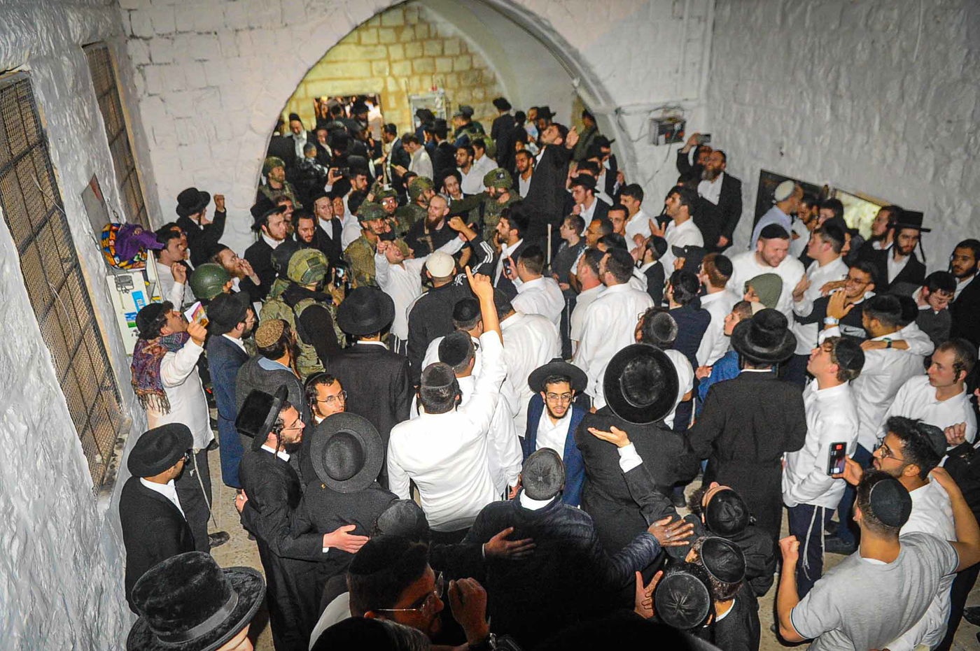 ספירת 'יסוד שביסוד' בקבר יוסף הצדיק בשכם