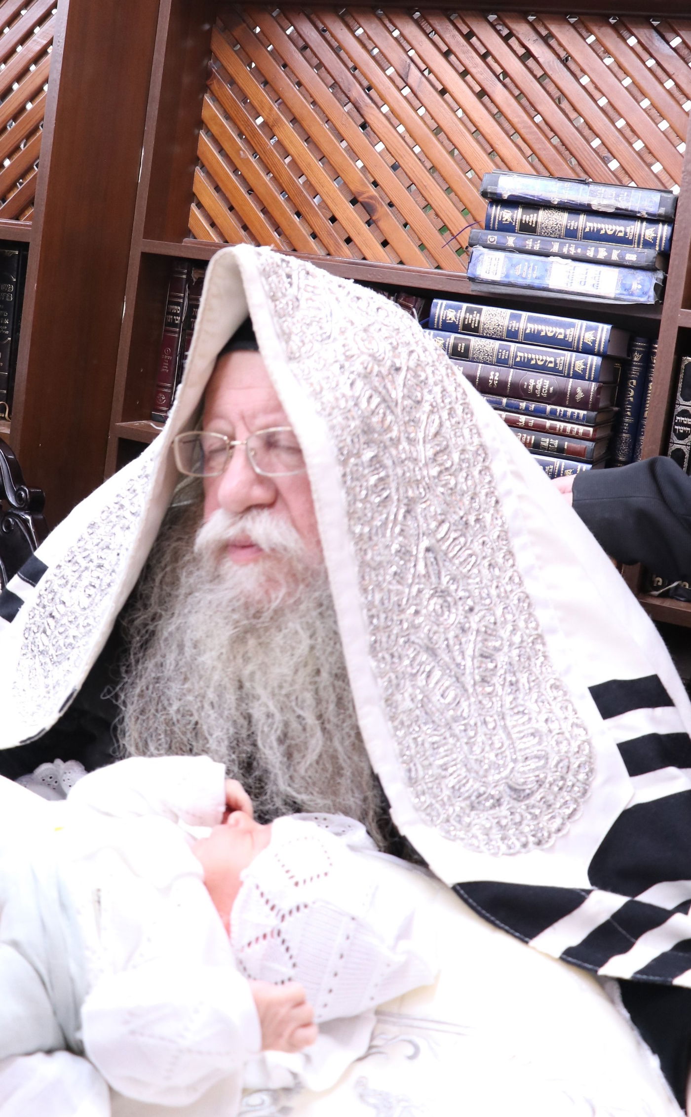 שמחת הברית לנכד האדמו"ר מקוזמיר