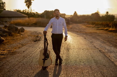 לקראת יום ירושלים: אייל צרפתי מחדש את "הכותל"