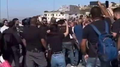 חשוד בתקיפת שוטרים: המשטרה תבקש לחקור את חבר הכנסת