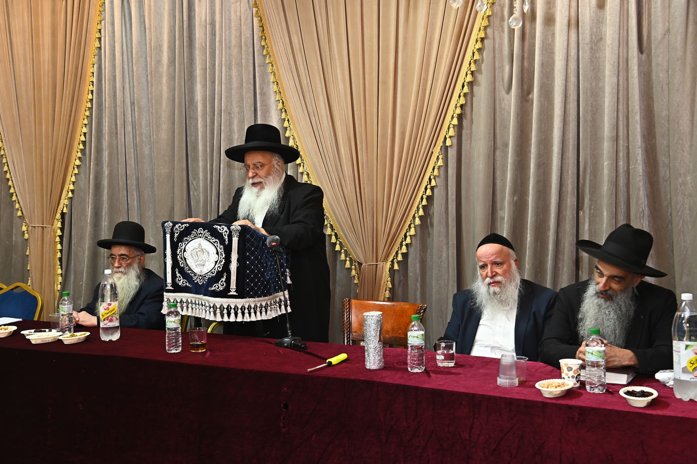 עצרת מספד לזכרו של זקן המקובלים רבי שלום שמואלי זי"ע