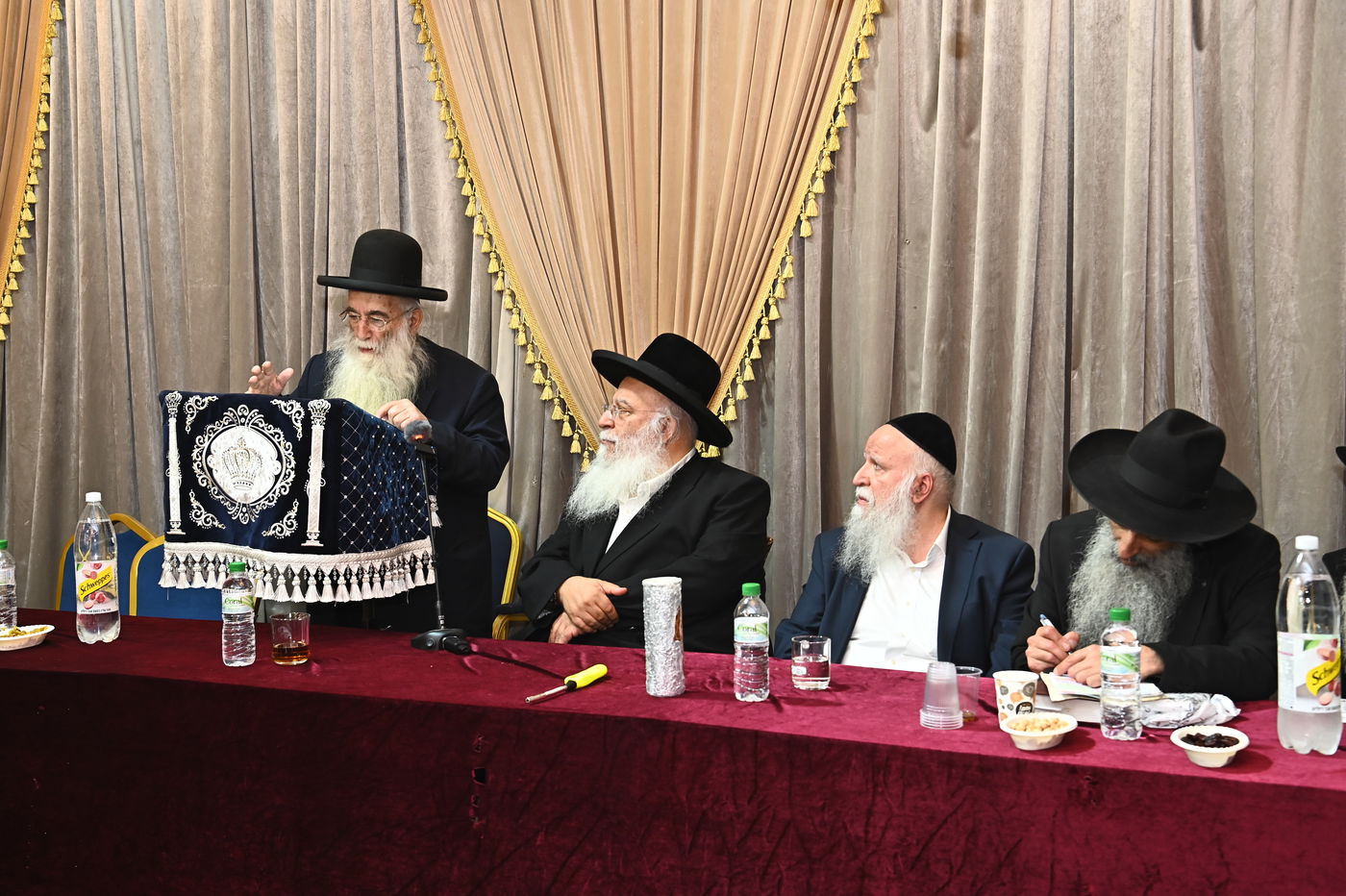 עצרת מספד לזכרו של זקן המקובלים רבי שלום שמואלי זי"ע