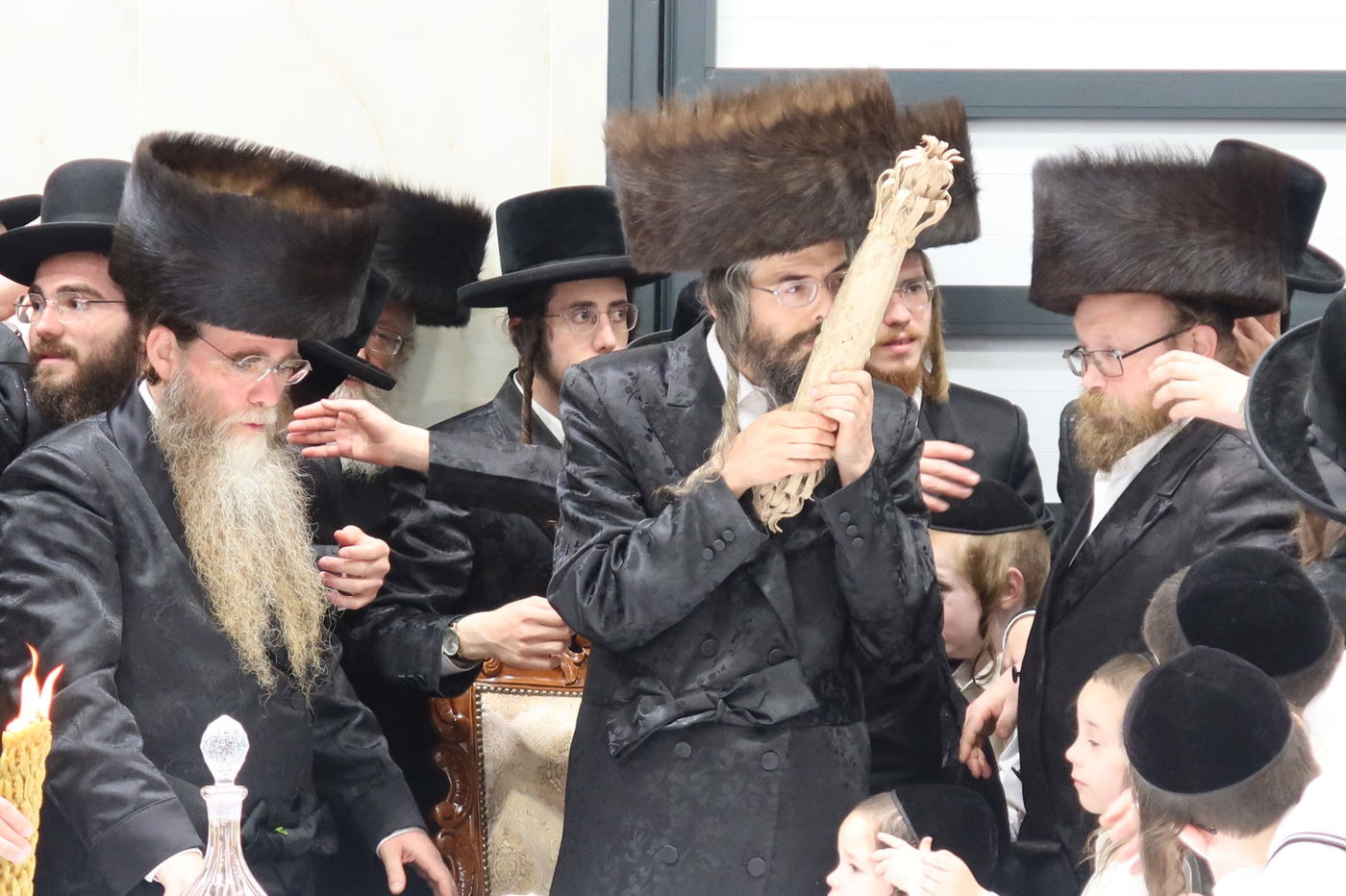 מוצאי שבת הילולא בזוועהיל