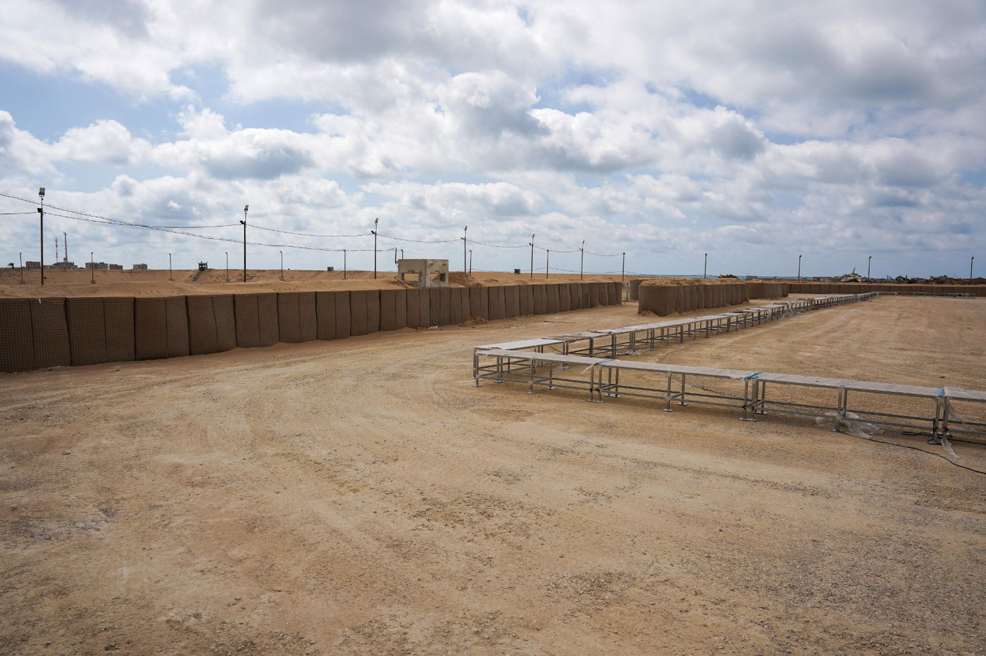 מתחמי הסיוע ההומניטרי