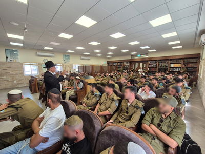 חיילים חרדים ביום הכנה מיוחד לקראת חג השבועות