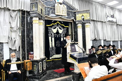 הגאון רבי שרגא שטיינמן בשיחת חיזוק בישיבת 'נחלת דן'