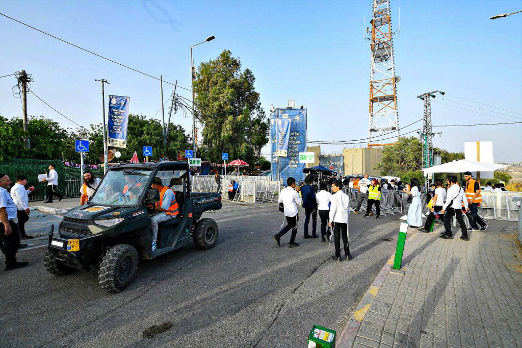 מראות ההילולא בקבר שמואל הנביא