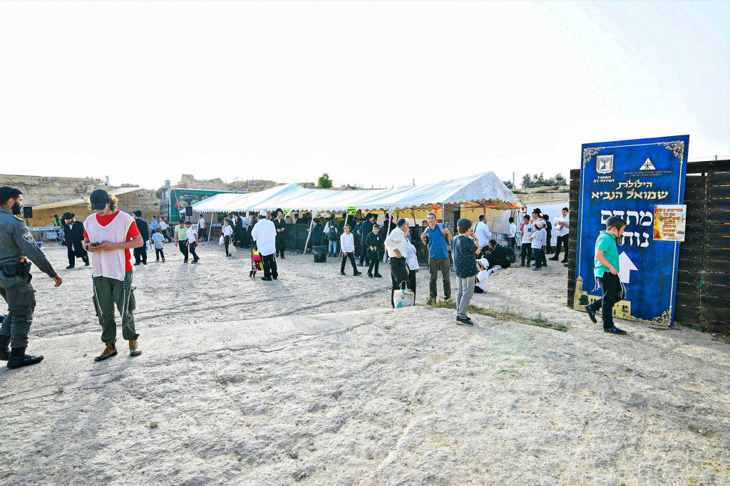 מראות ההילולא בקבר שמואל הנביא