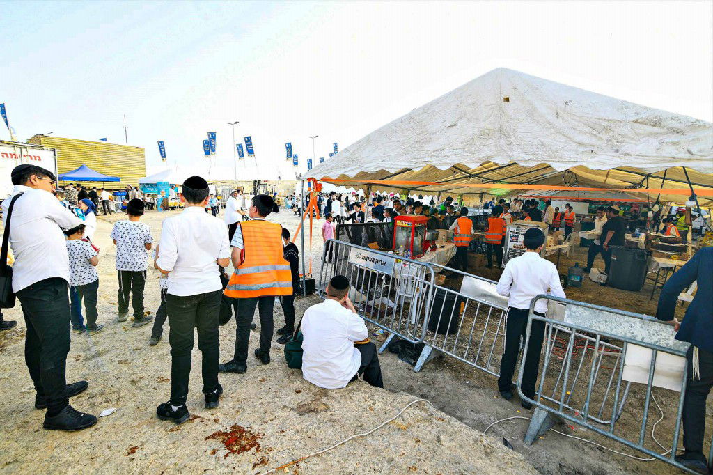 מראות ההילולא בקבר שמואל הנביא