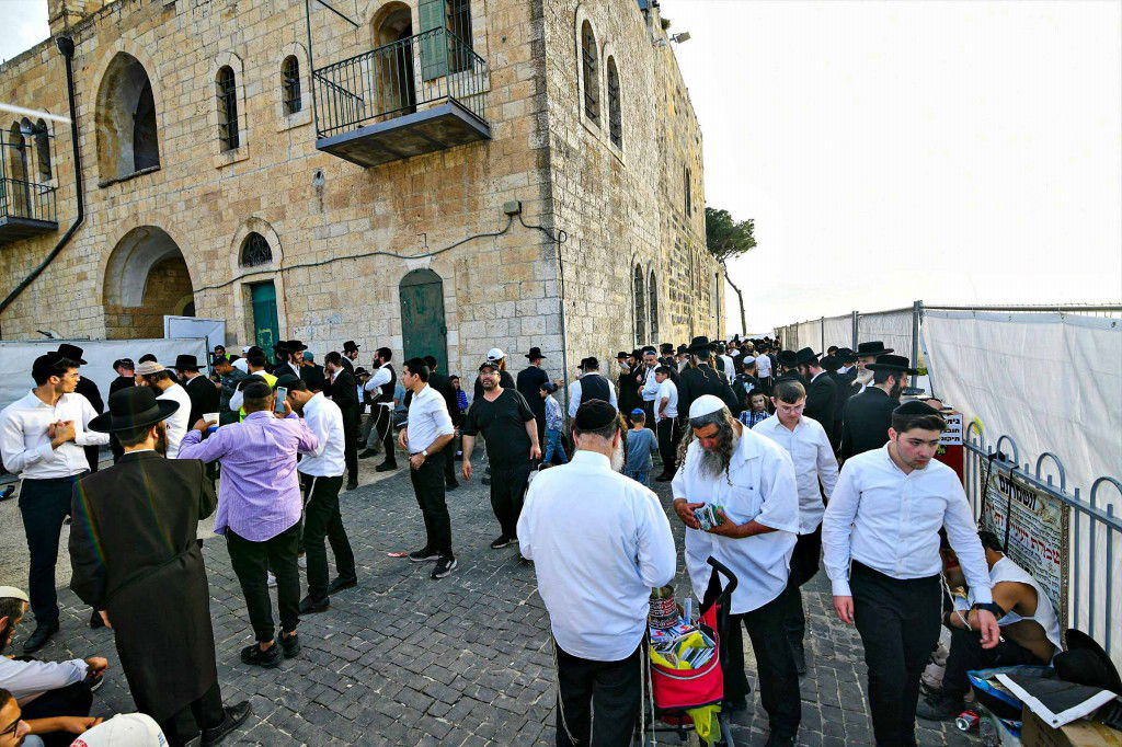 מראות ההילולא בקבר שמואל הנביא