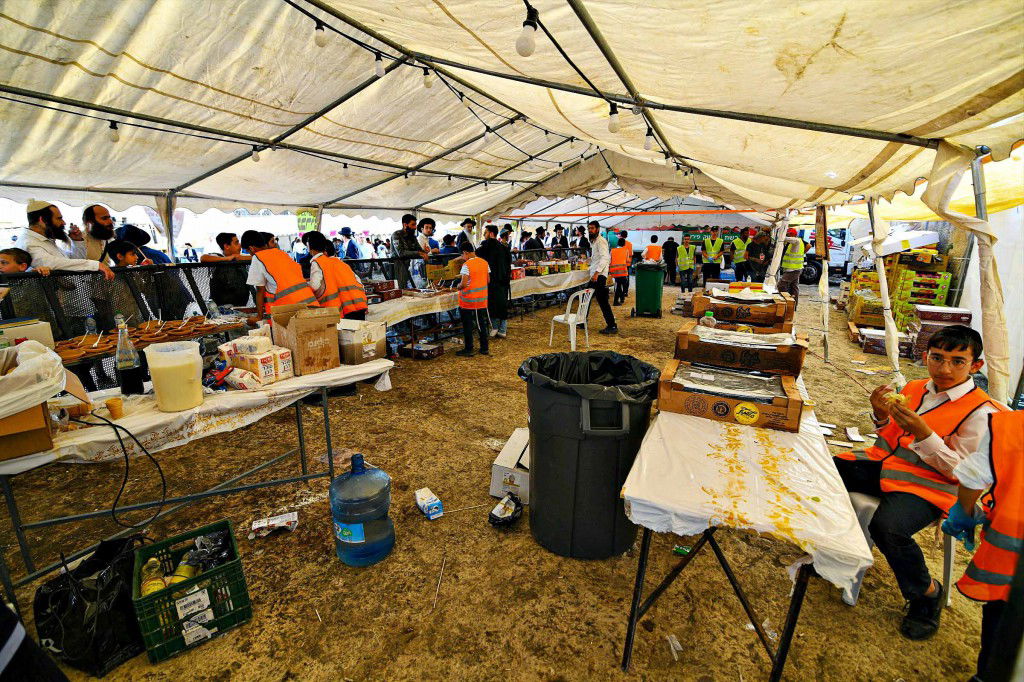 מראות ההילולא בקבר שמואל הנביא