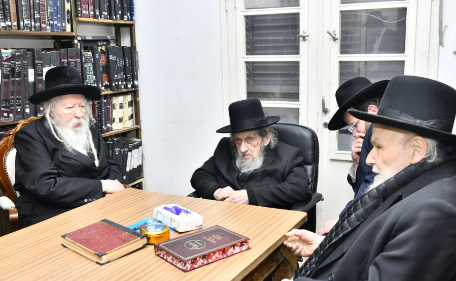 הפגישה של מנהיגי הציבור החרדי על חוק הגיוס