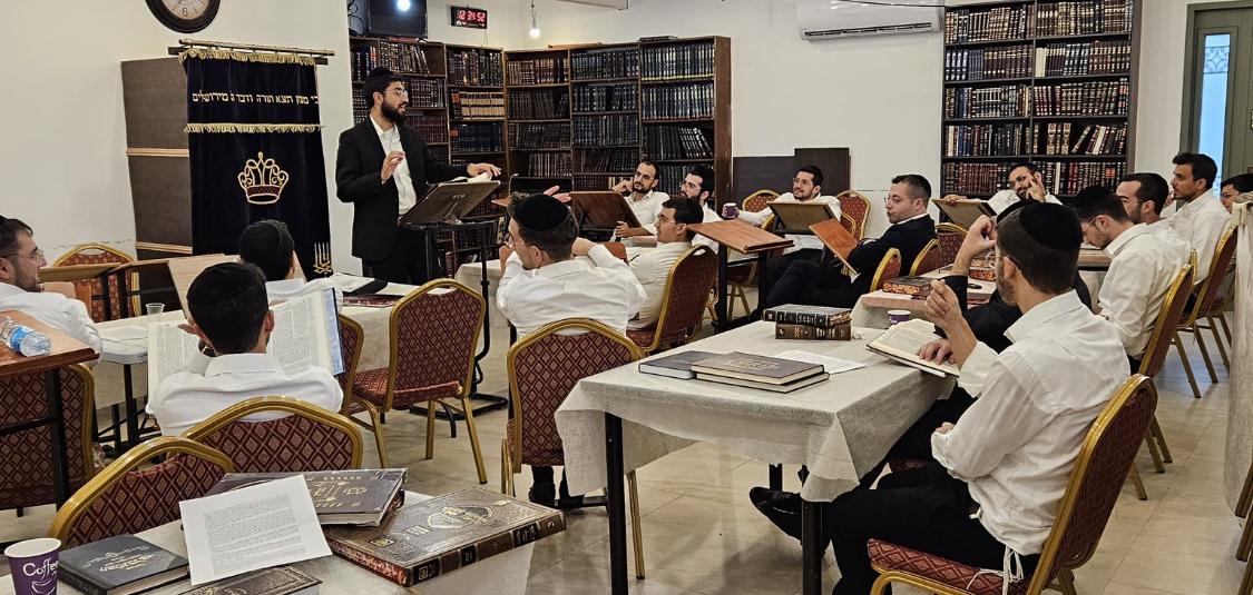 היכל ישיבת תפארת יונתן יהושע 