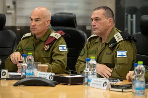 הרמטכ"ל זמיר והאלוף גורדין