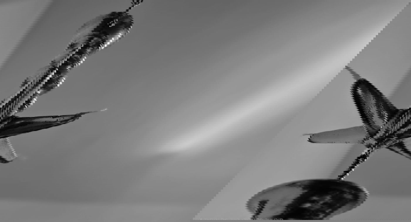 הפתילות לנרות השבת כבר מוכנות. "שאבעס לאמפ" 