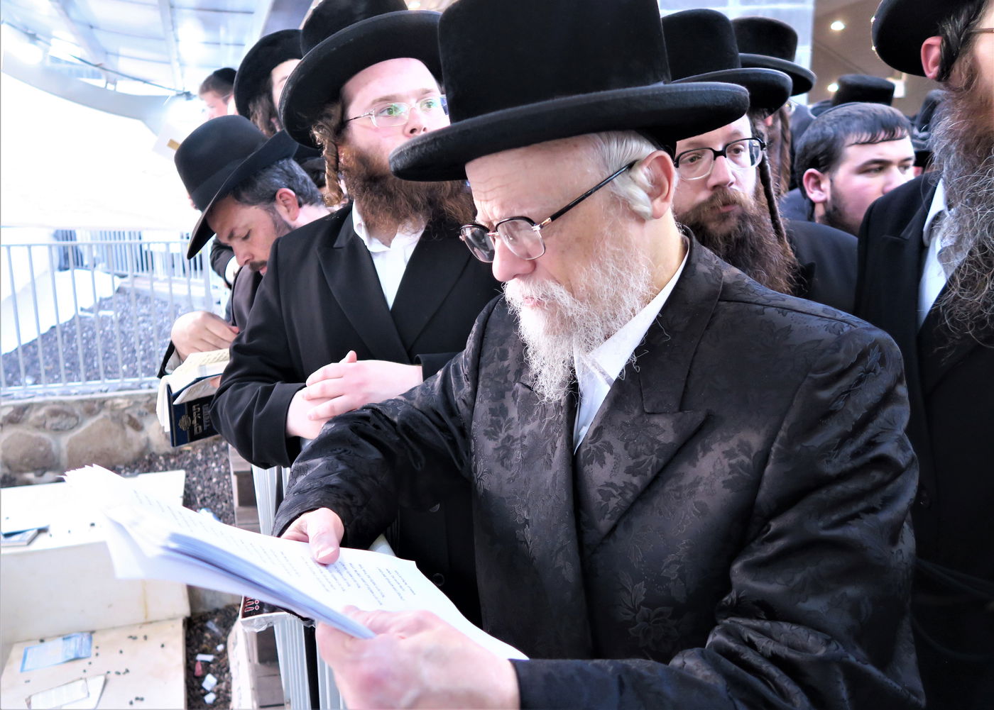 האדמו"ר מסערט ויז'ניץ ער"ח סיון בציון השל"ה הק' בטבריה