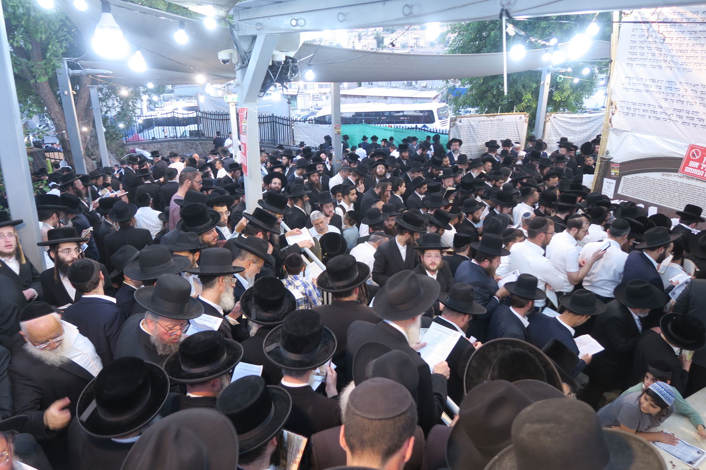 ער"ח סיון בציון השל"ה הק' בטבריה