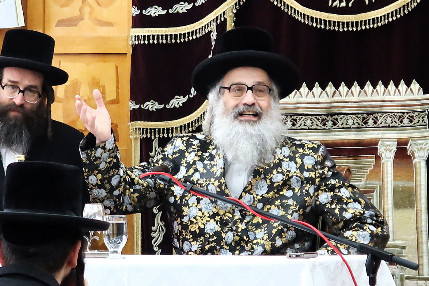 האדמו"ר מויז'ניץ בית שמש