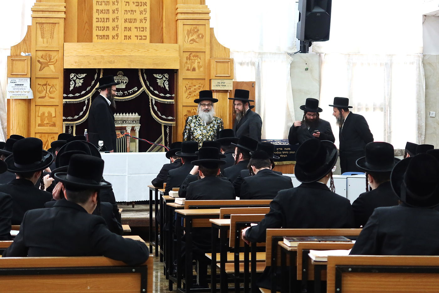 האדמו"ר מויז'ניץ בית שמש בביקור בישיבת ויז'ניץ באשדוד