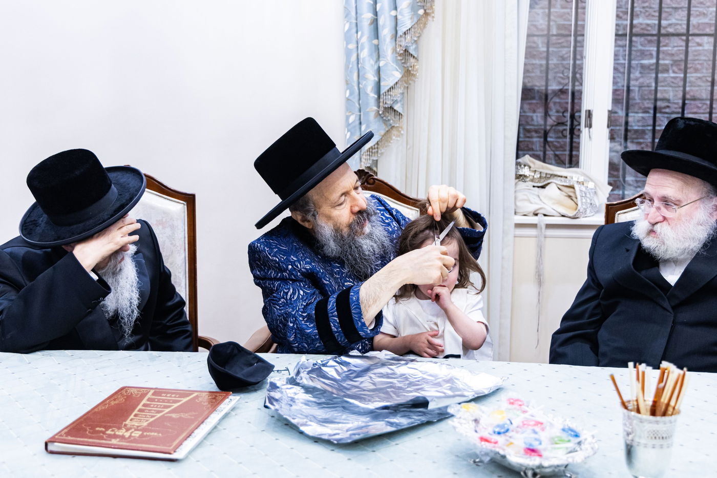 שמחת החלאקה ולימוד א' ב' לנין האדמו"ר מבאבוב 45