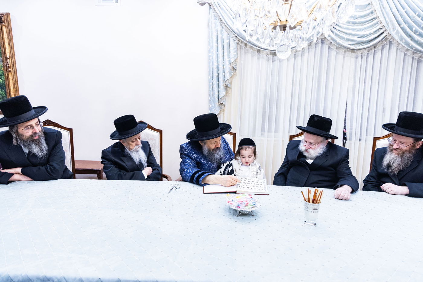 שמחת החלאקה ולימוד א' ב' לנין האדמו"ר מבאבוב 45