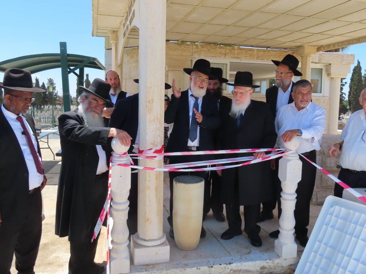 מעמד קבורת הגניזה באשדוד