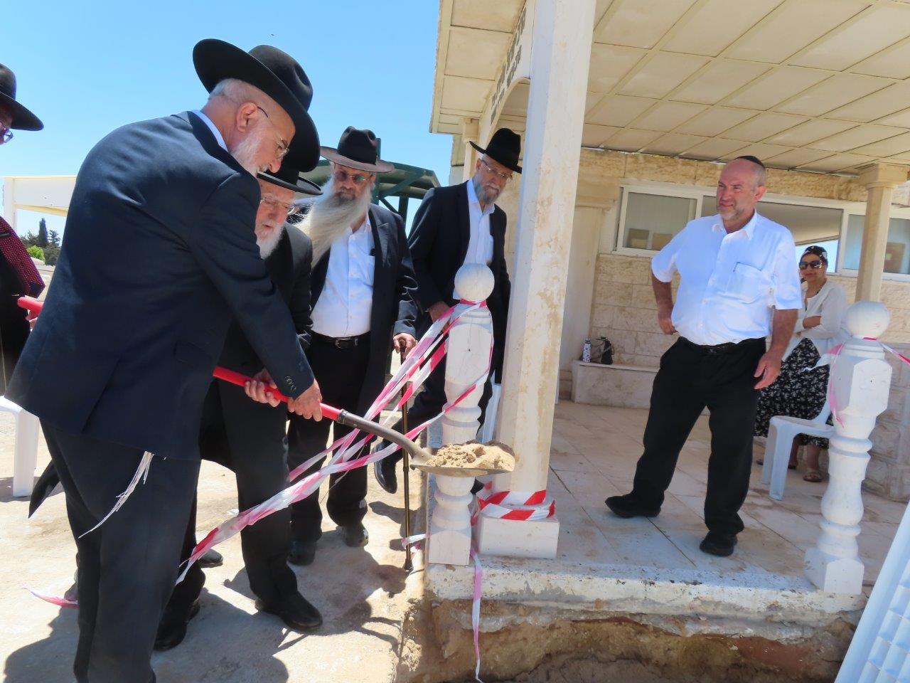 מעמד קבורת הגניזה באשדוד