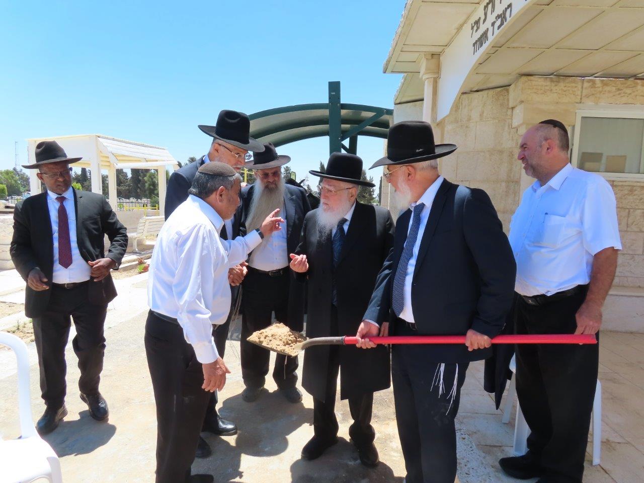 מעמד קבורת הגניזה באשדוד