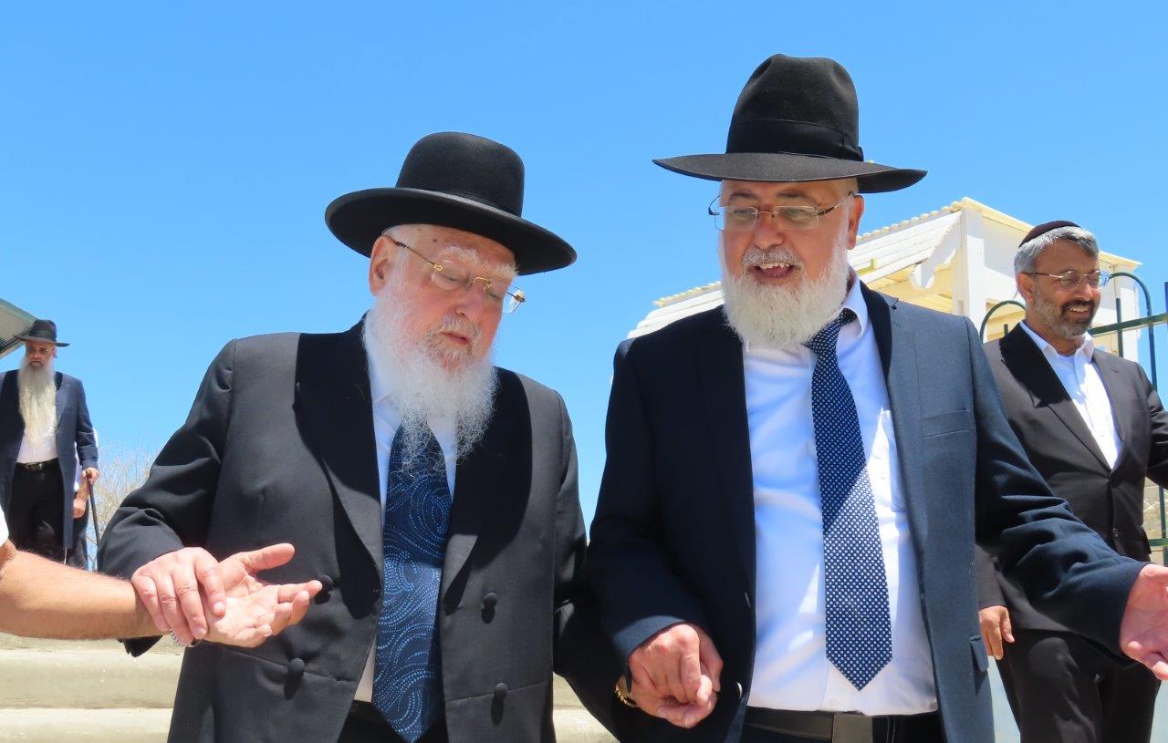 מעמד קבורת הגניזה באשדוד