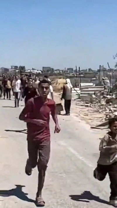 העזתים נוהרים לאוכל