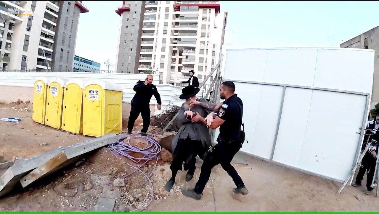 ההפגנות הסוערות ביהוד