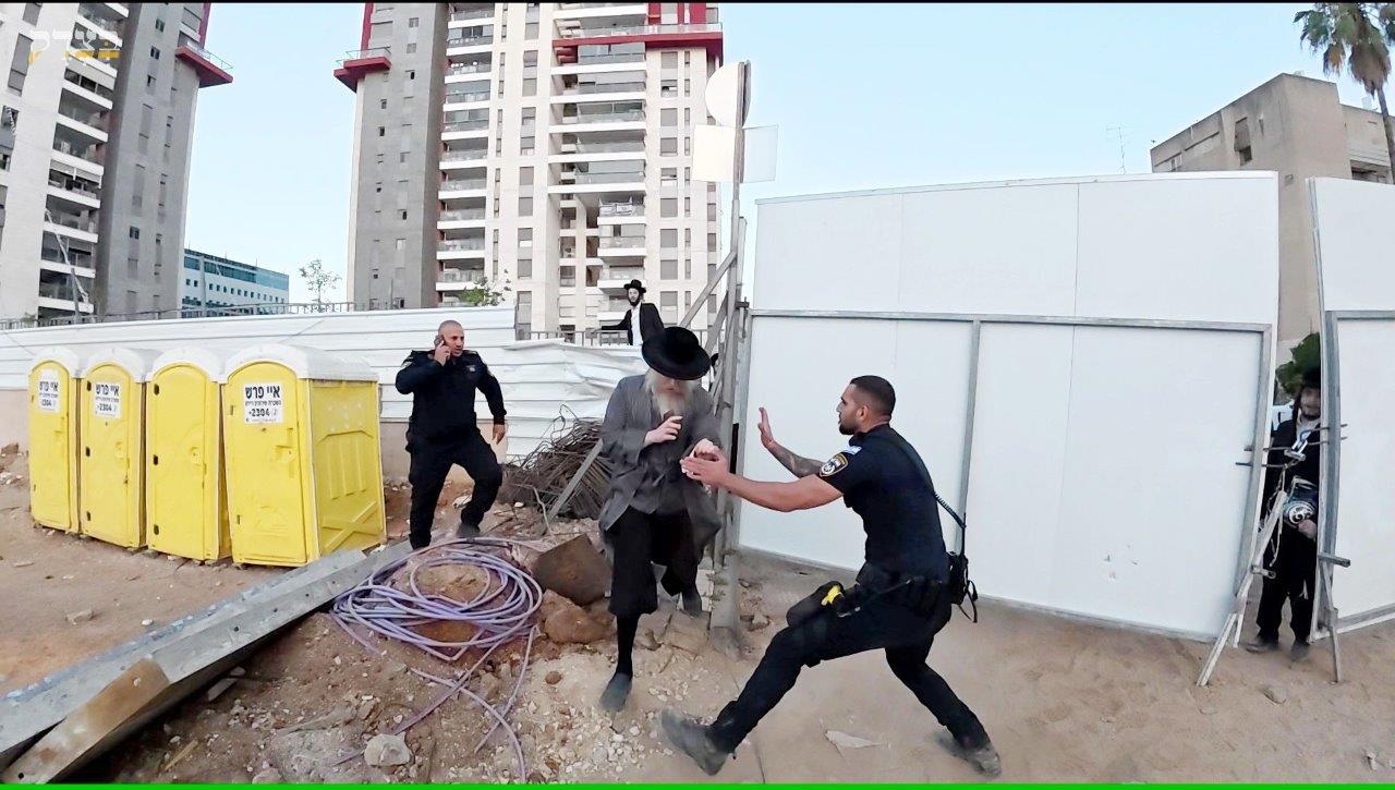 ההפגנות הסוערות ביהוד