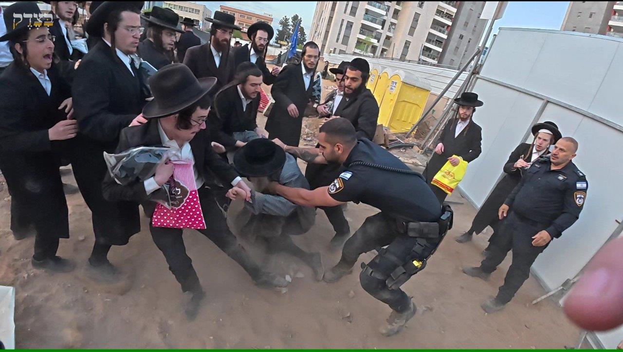 ההפגנות הסוערות ביהוד